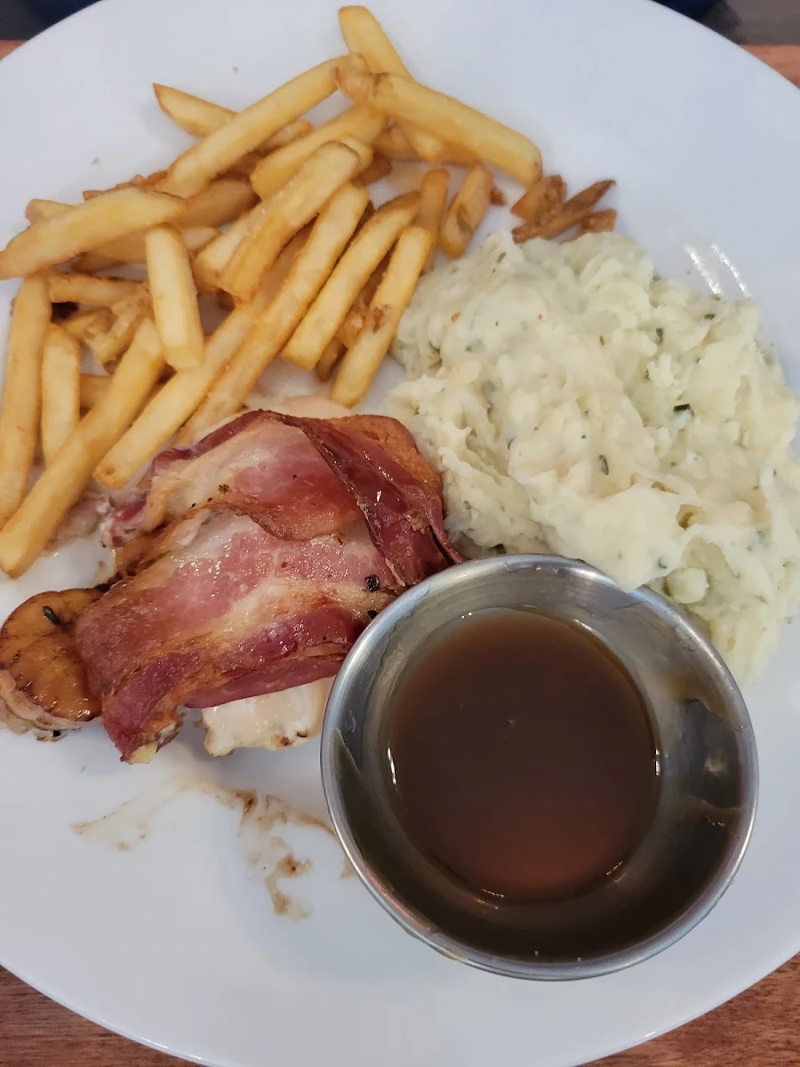 Bacon Wrapped Stuffed Chicken, Jolly Rogers Grill