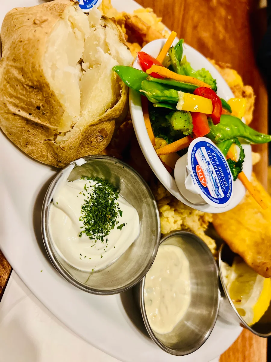 Highlights, Jolly Rogers Grill