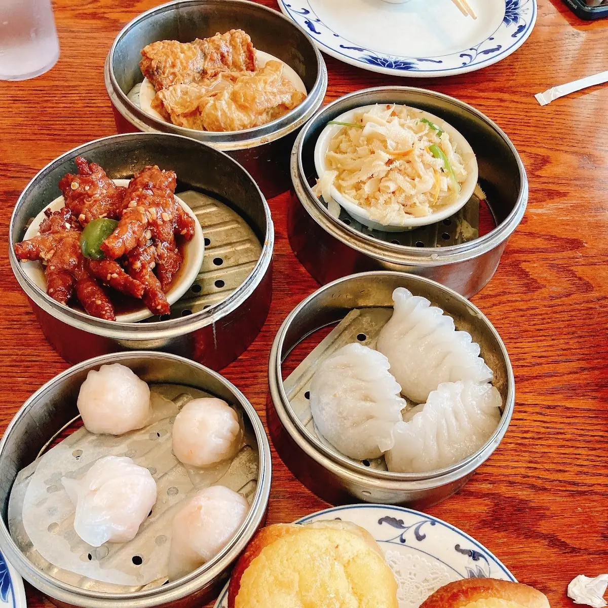 Steamed Shrimp Har Gow Dumplings