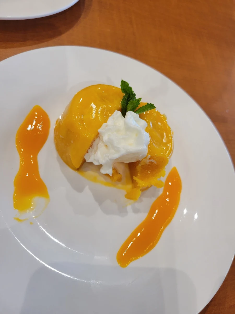 Mango Kulfi, Guru india restaurant