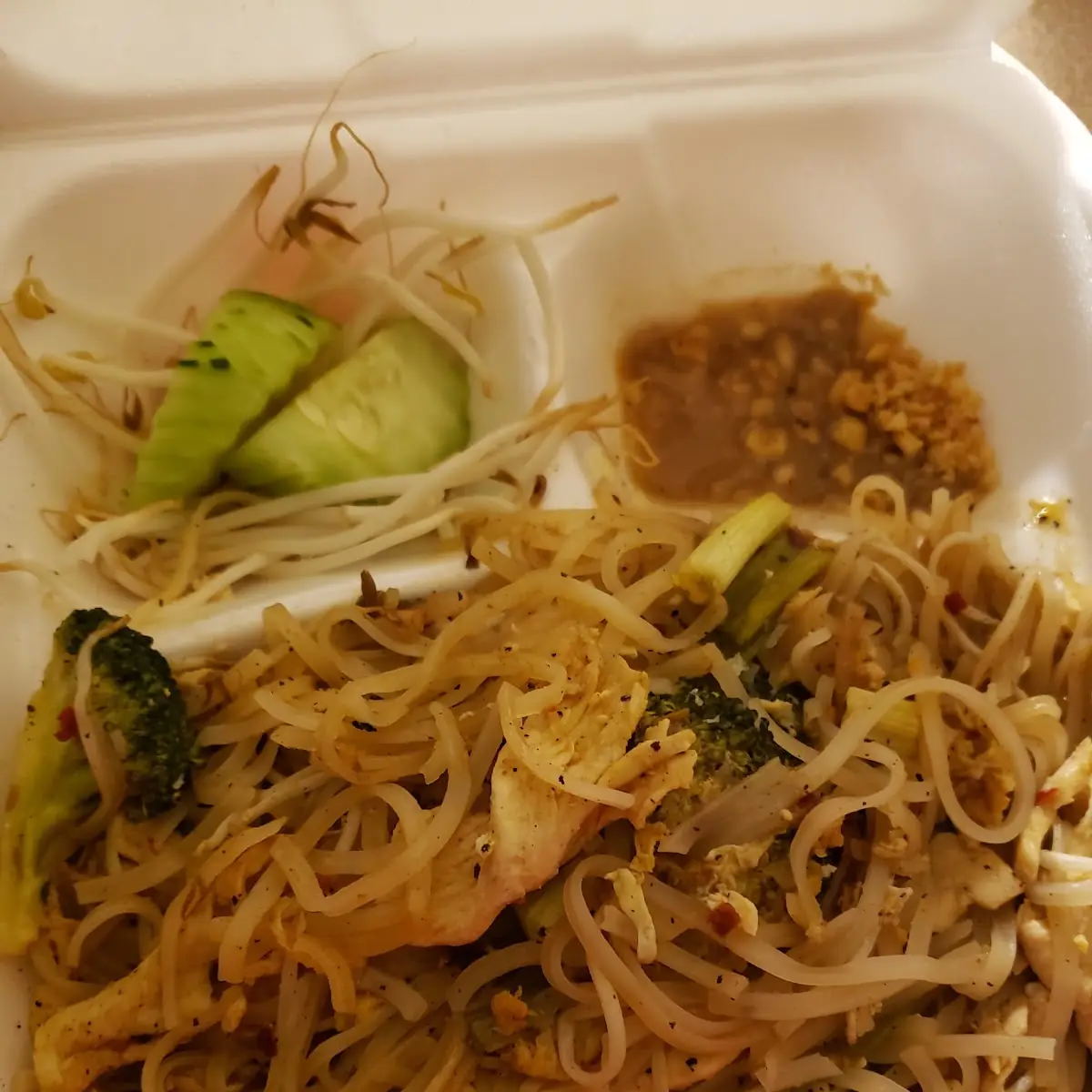 Pad Thai Chicken with Broccoli