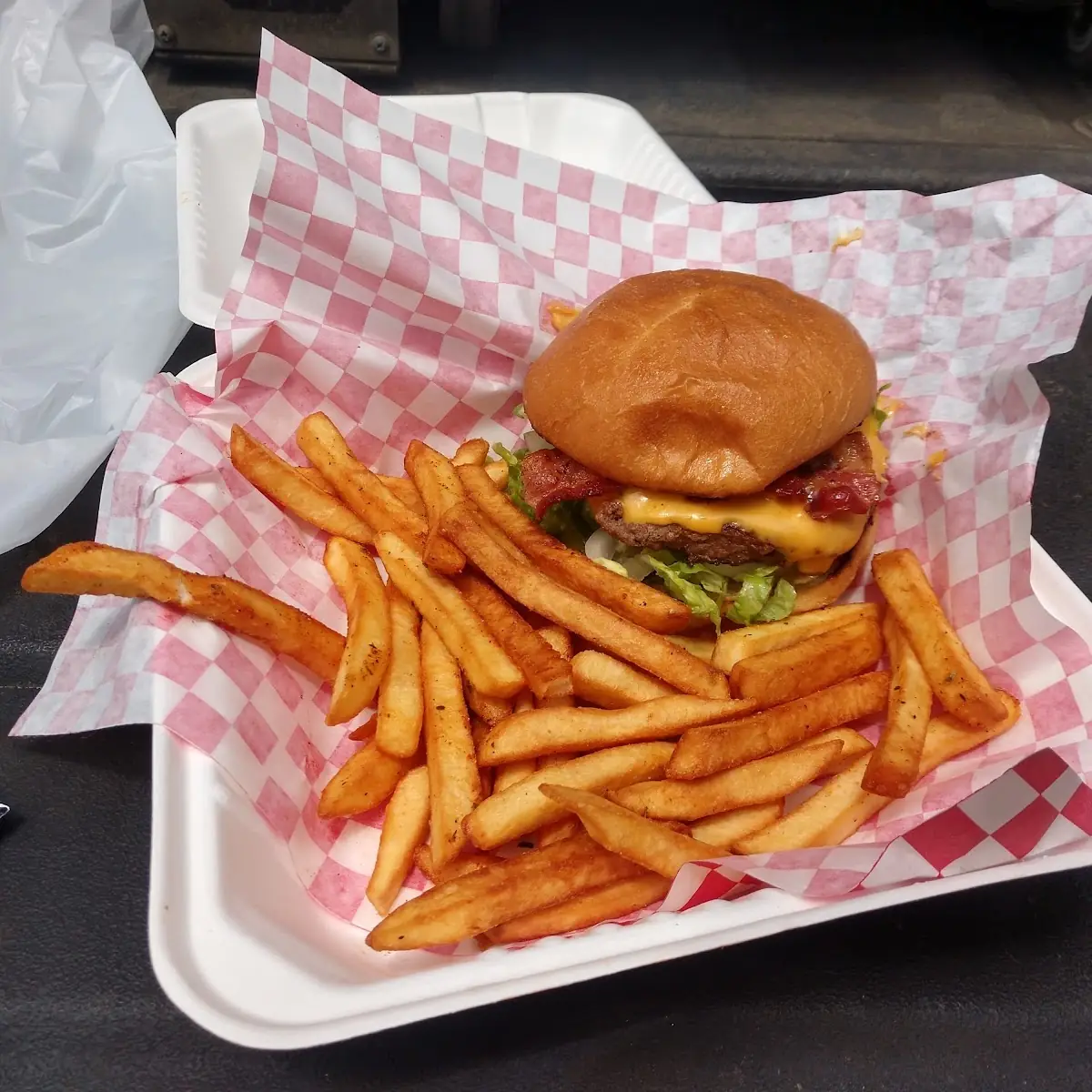 Bacon Cheeseburger & Fries