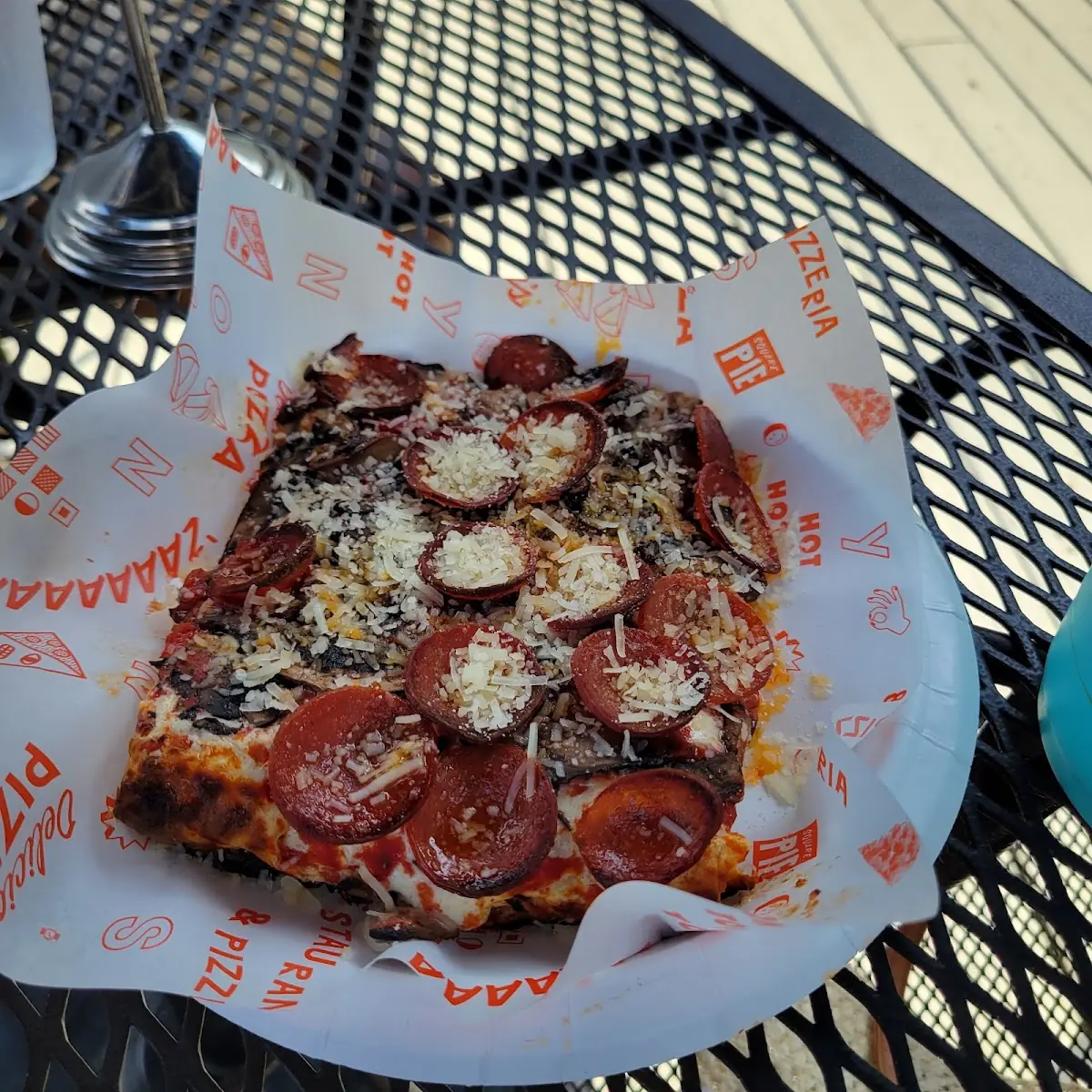 Pepperoni & Mushroom Pizza