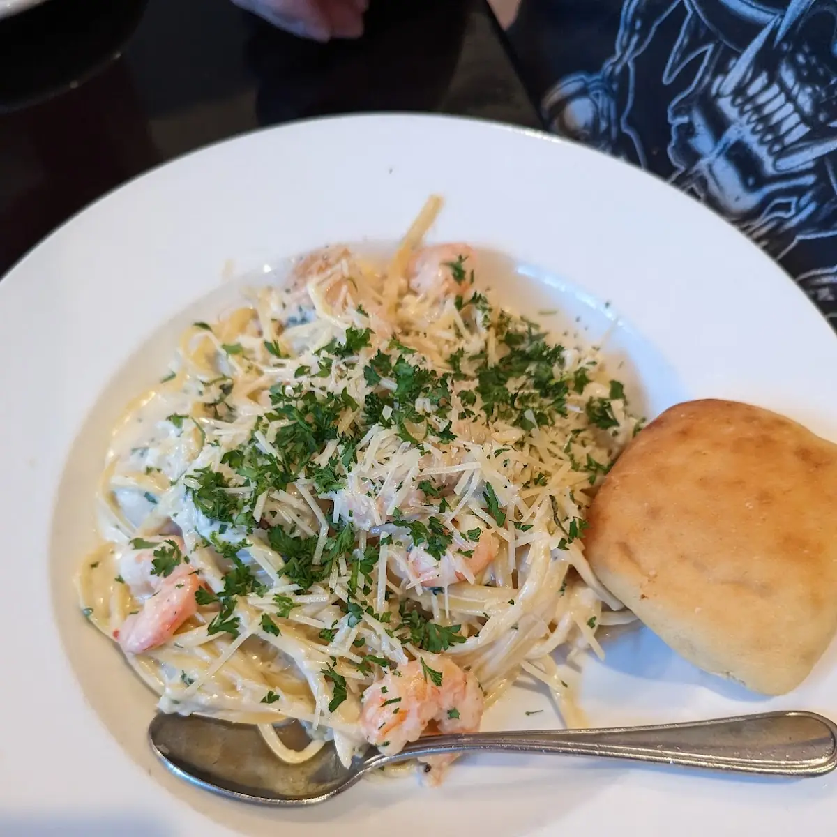Seafood Alfredo Pasta