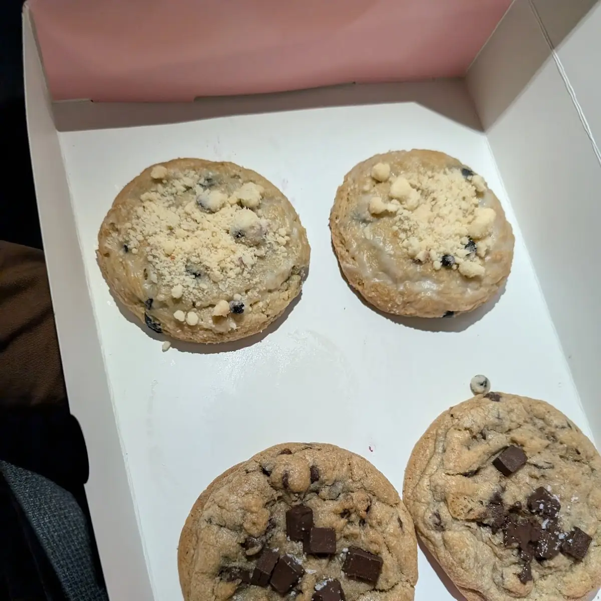 Chocolate Chip Cookie