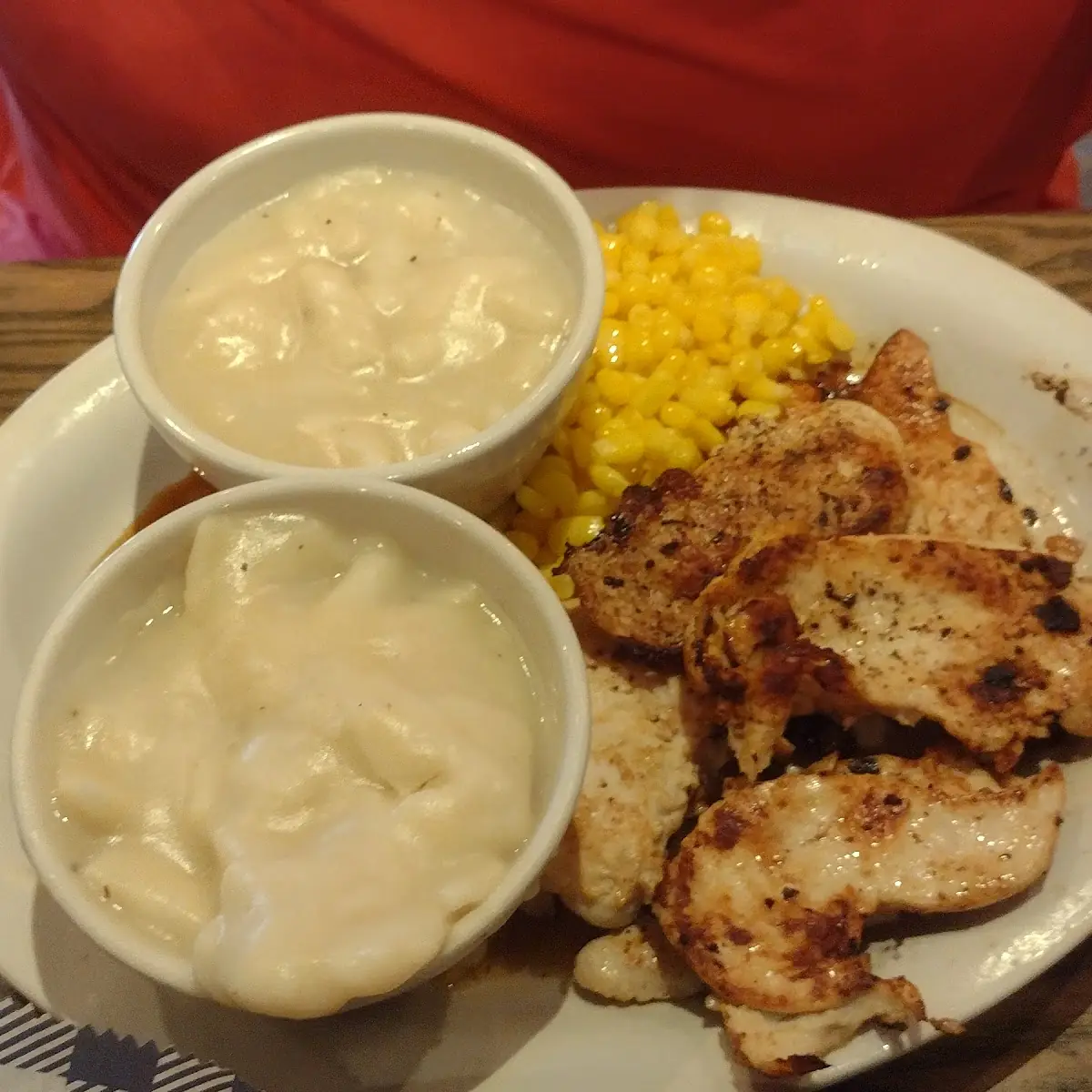 Smokehouse Grilled Chicken & Mashed Potatoes