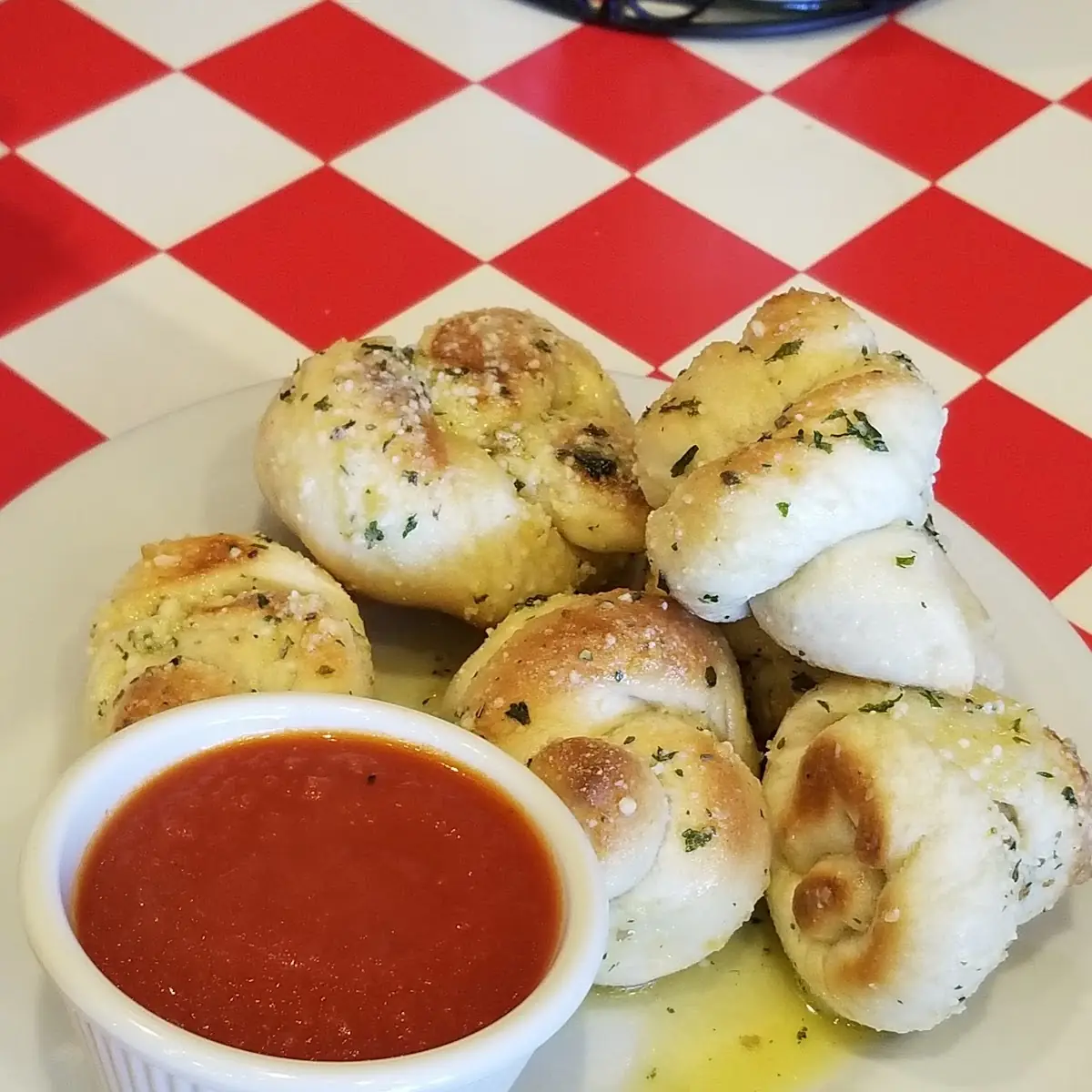 Garlic Knots with Sauce 6