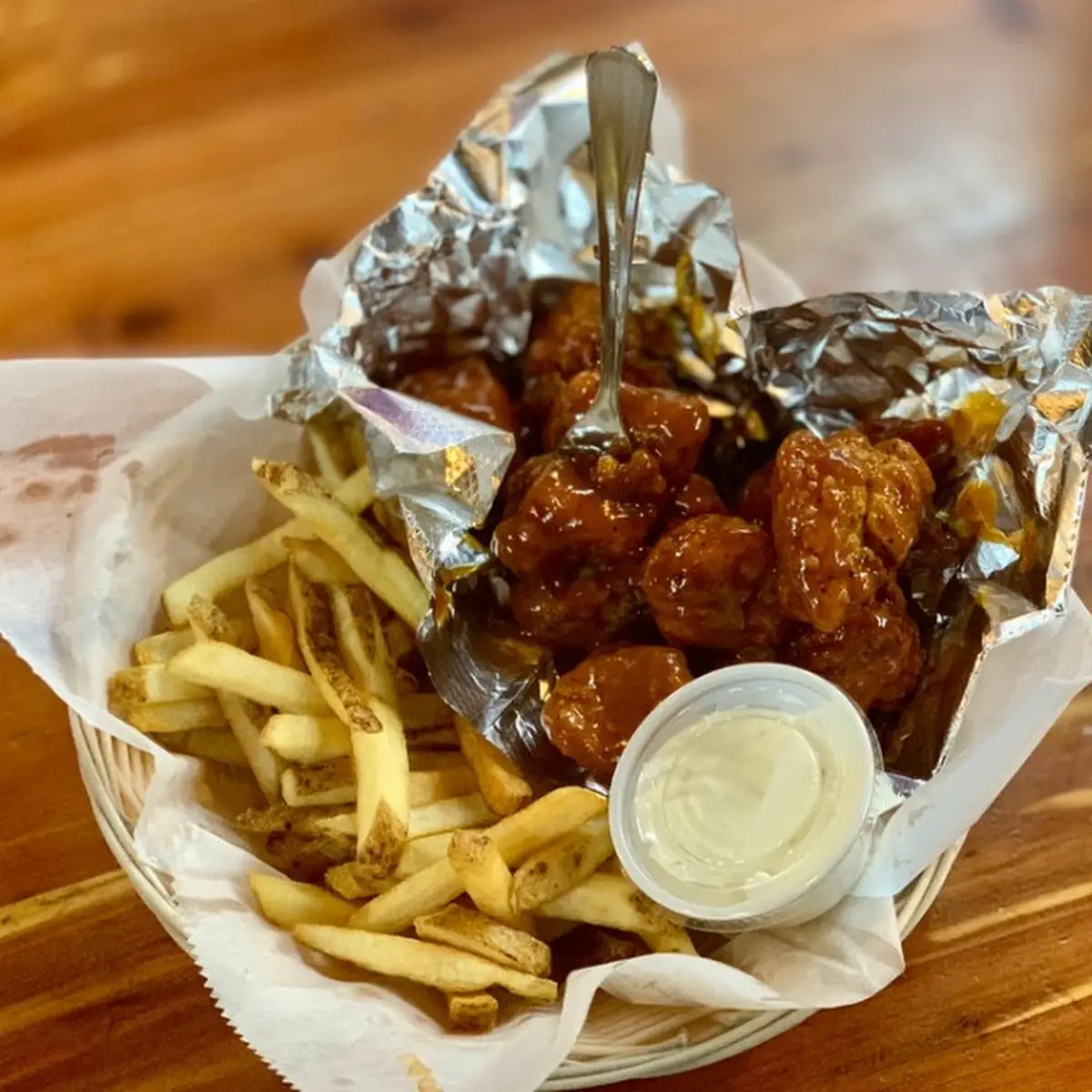 Boneless Wings & Fries