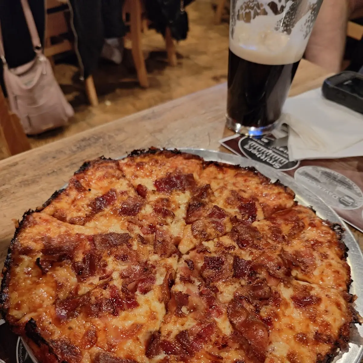Bacon Extra Cheese Pizza