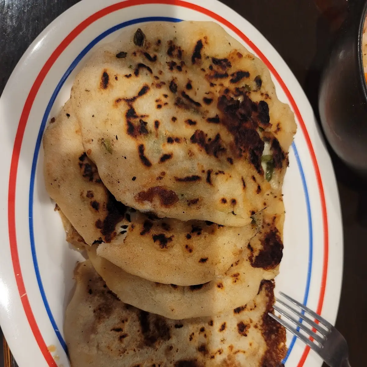Pupusas Revueltas Y De Loroco
