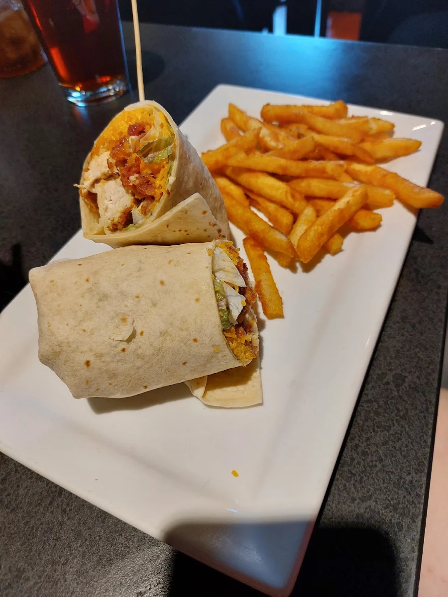 Crunchy Chicken Wrap w Honey Mustard