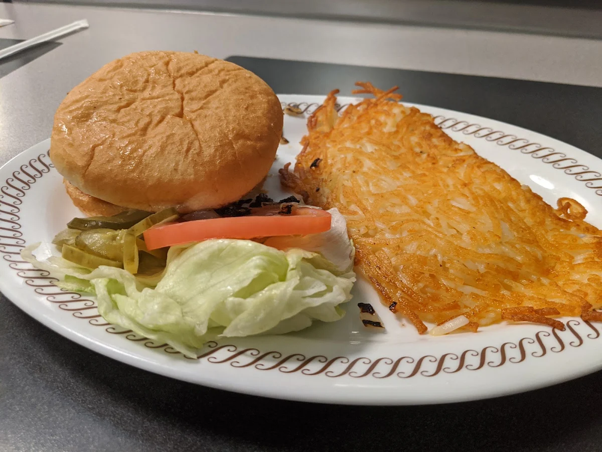 Burguer and Hash Browns
