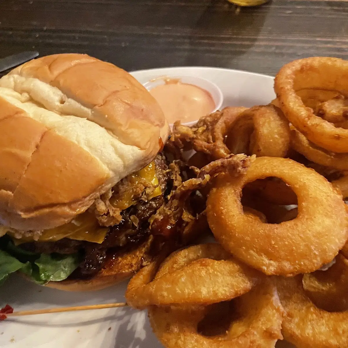 Saloon Burger