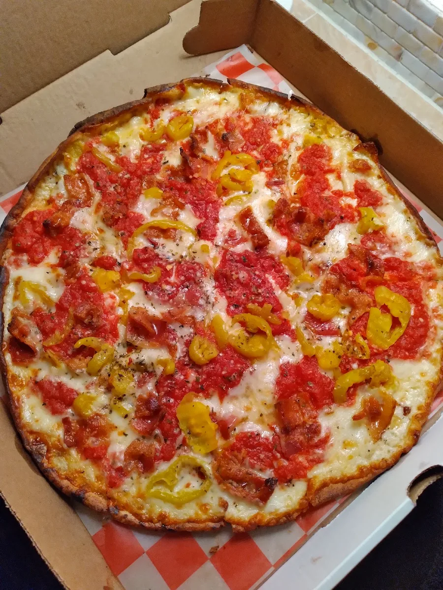 Thin Crust Bacon and Banana Peppers
