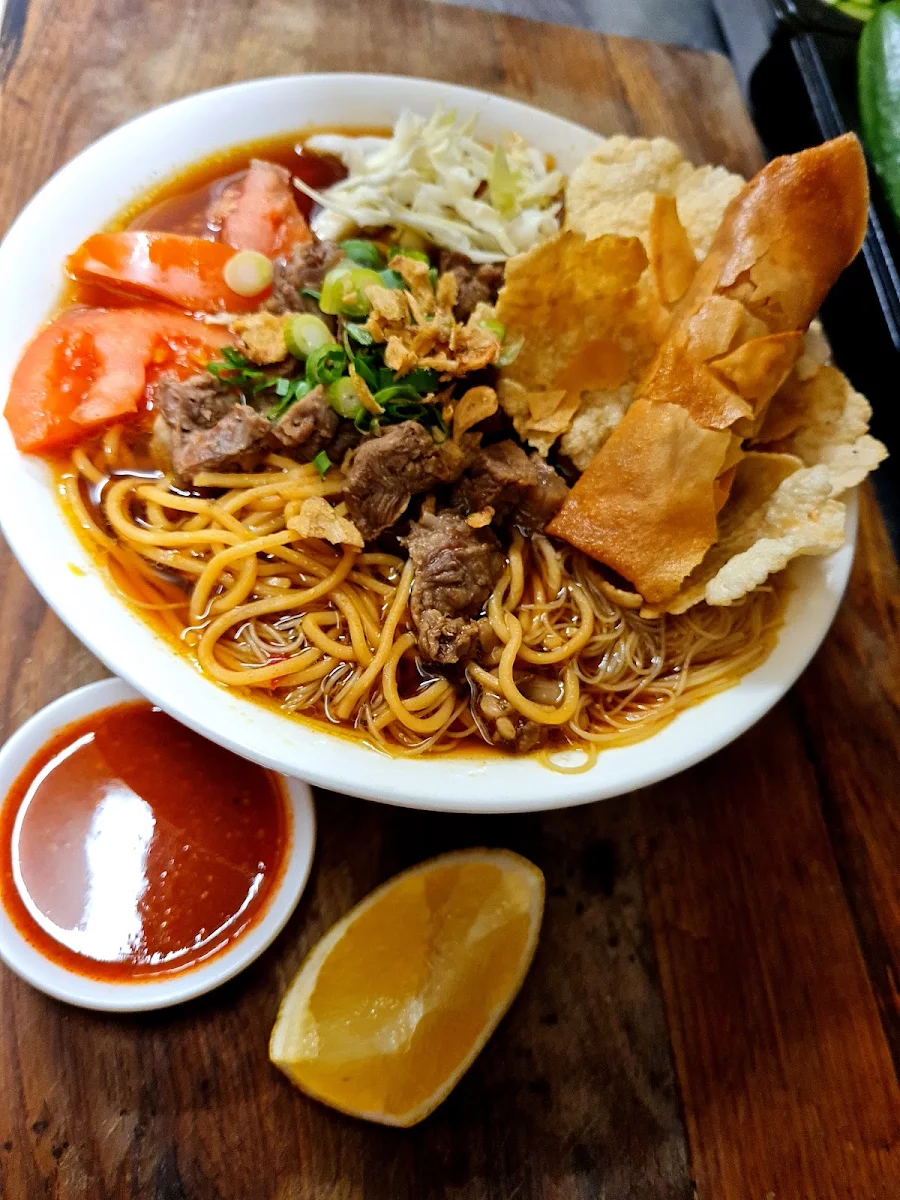 Bakmi Ayam Komplit, Betawi's Kitchen Indonesian Restaurant