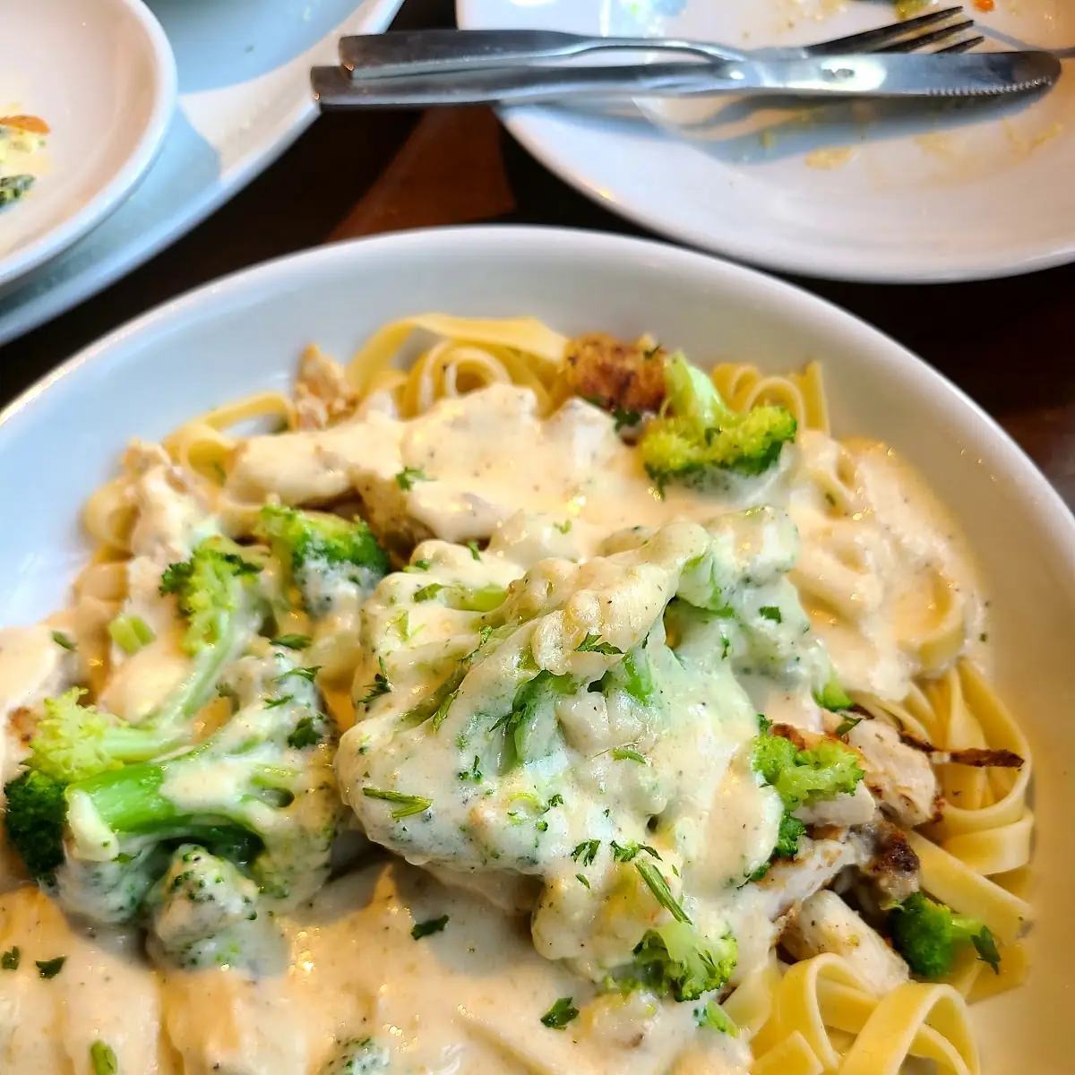 Chicken Alfredo with Broccoli