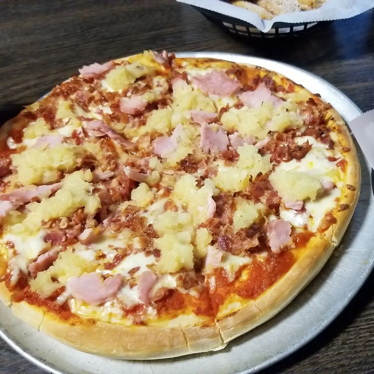Hawaiian Pizza