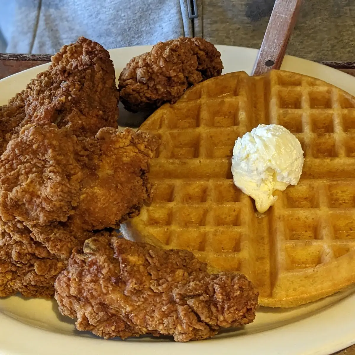 Fried Chicken & Waffle