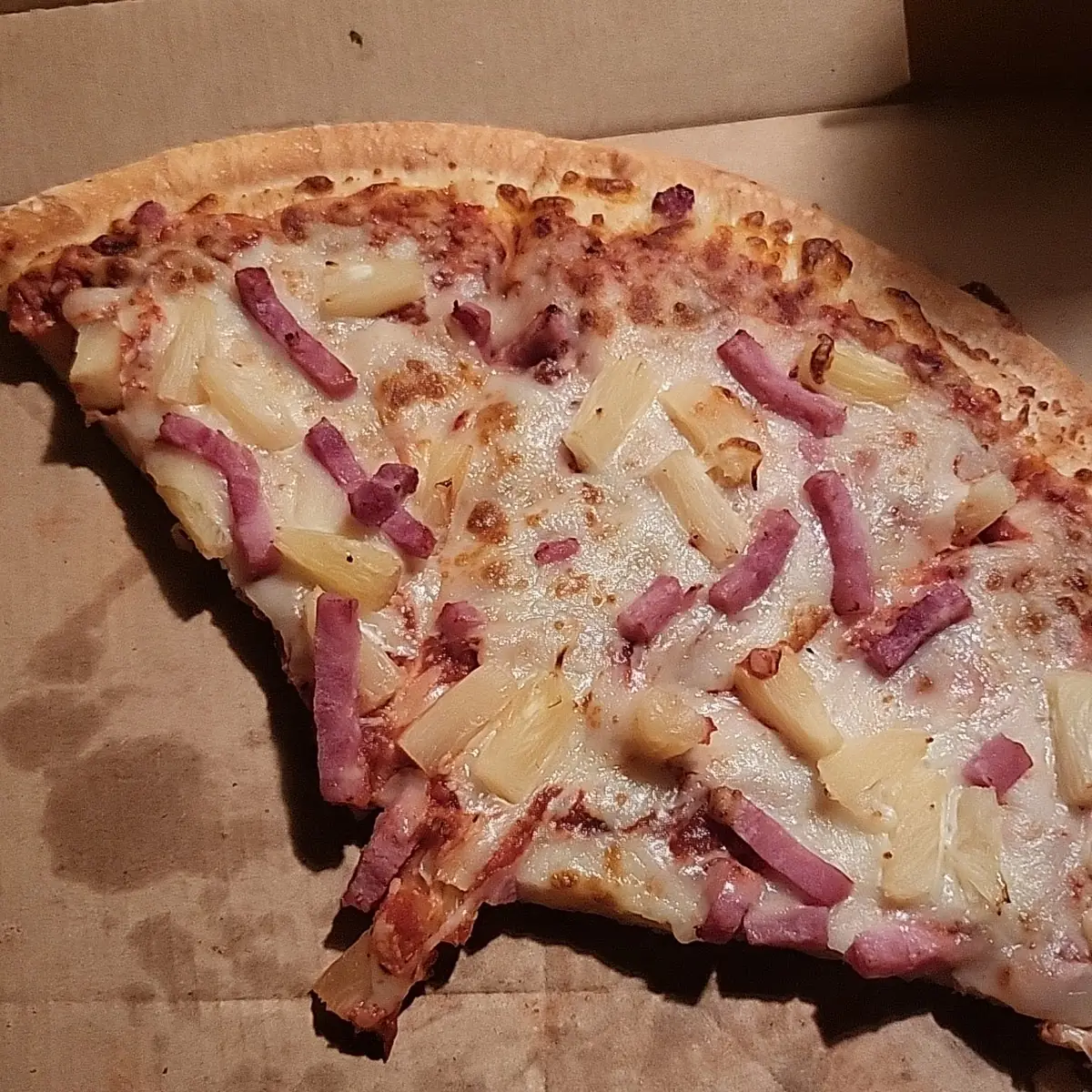 Hula Hawaiian Pizza