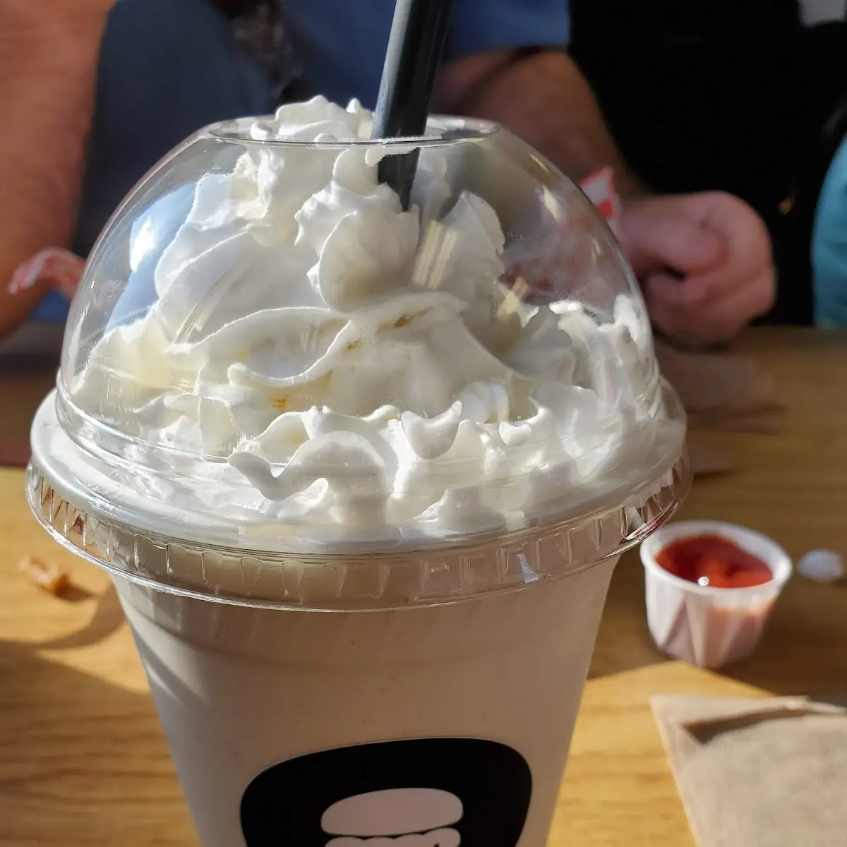 Vanilla Milkshake, Stackburger