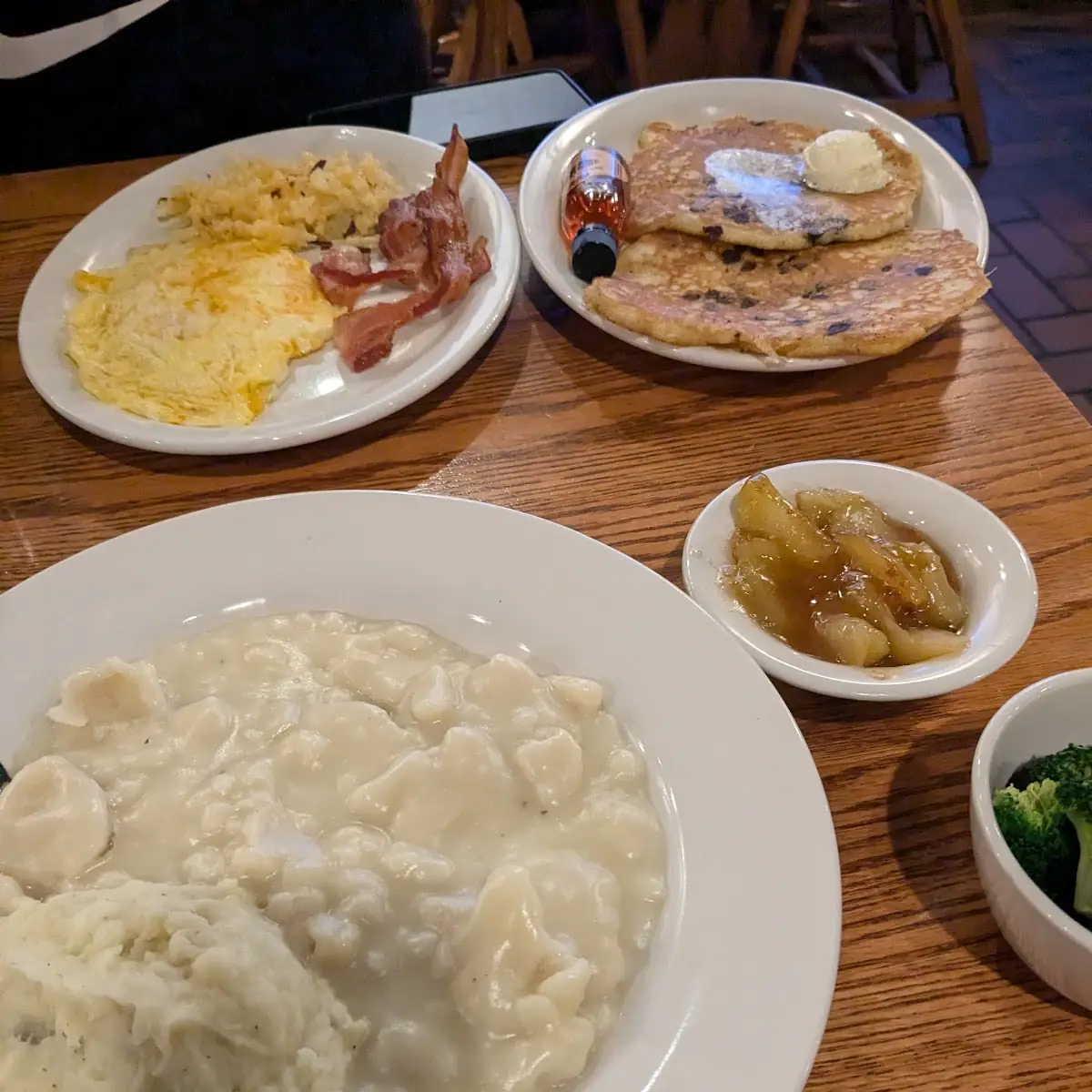 Mashed Potatoes w Sawmill Gravy