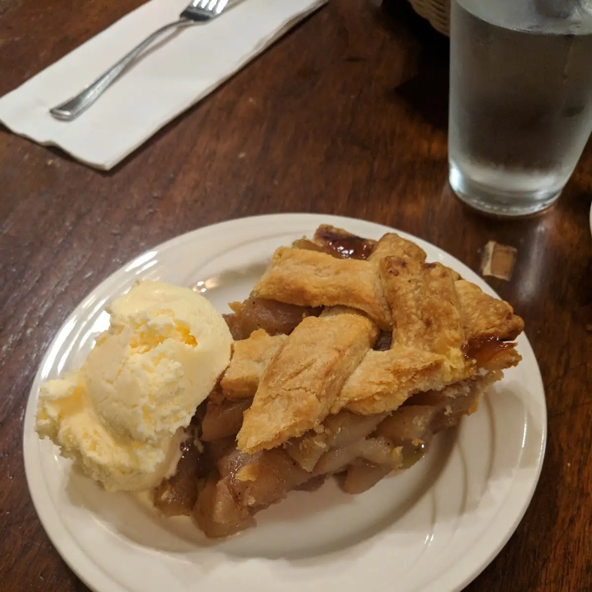 Apple Pie Ala Mode