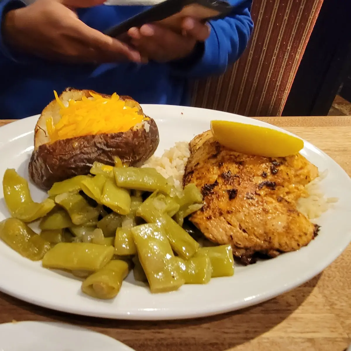 Grilled Salmon & Broccoli