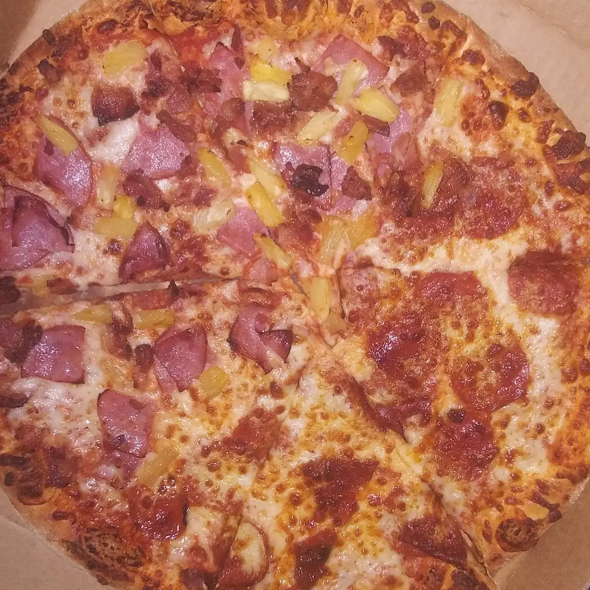 Hawaiian Pizza