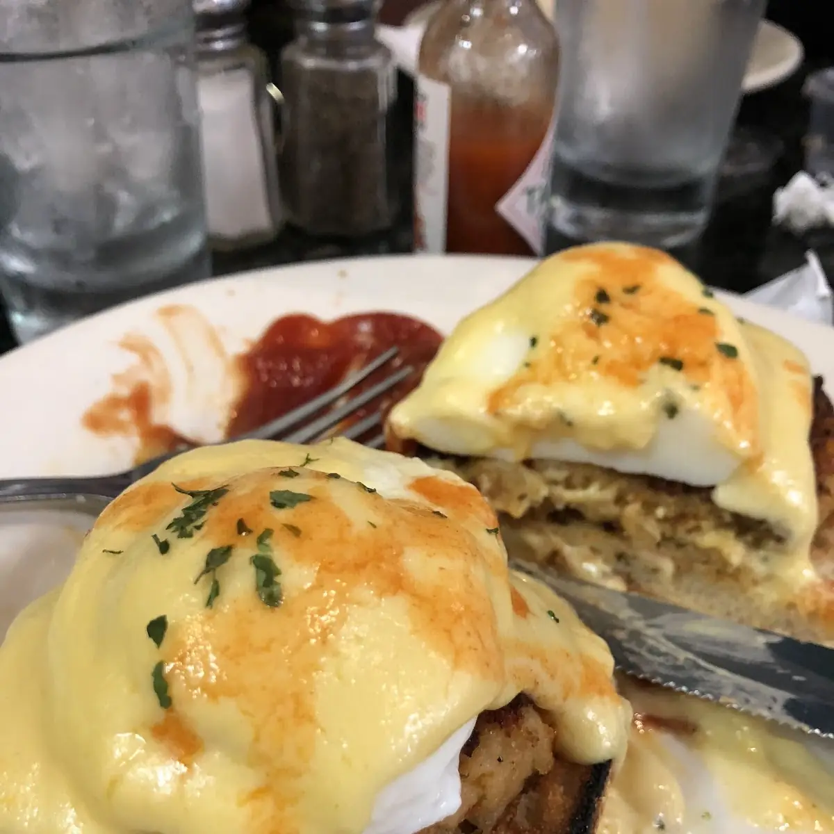 Crab Benedict