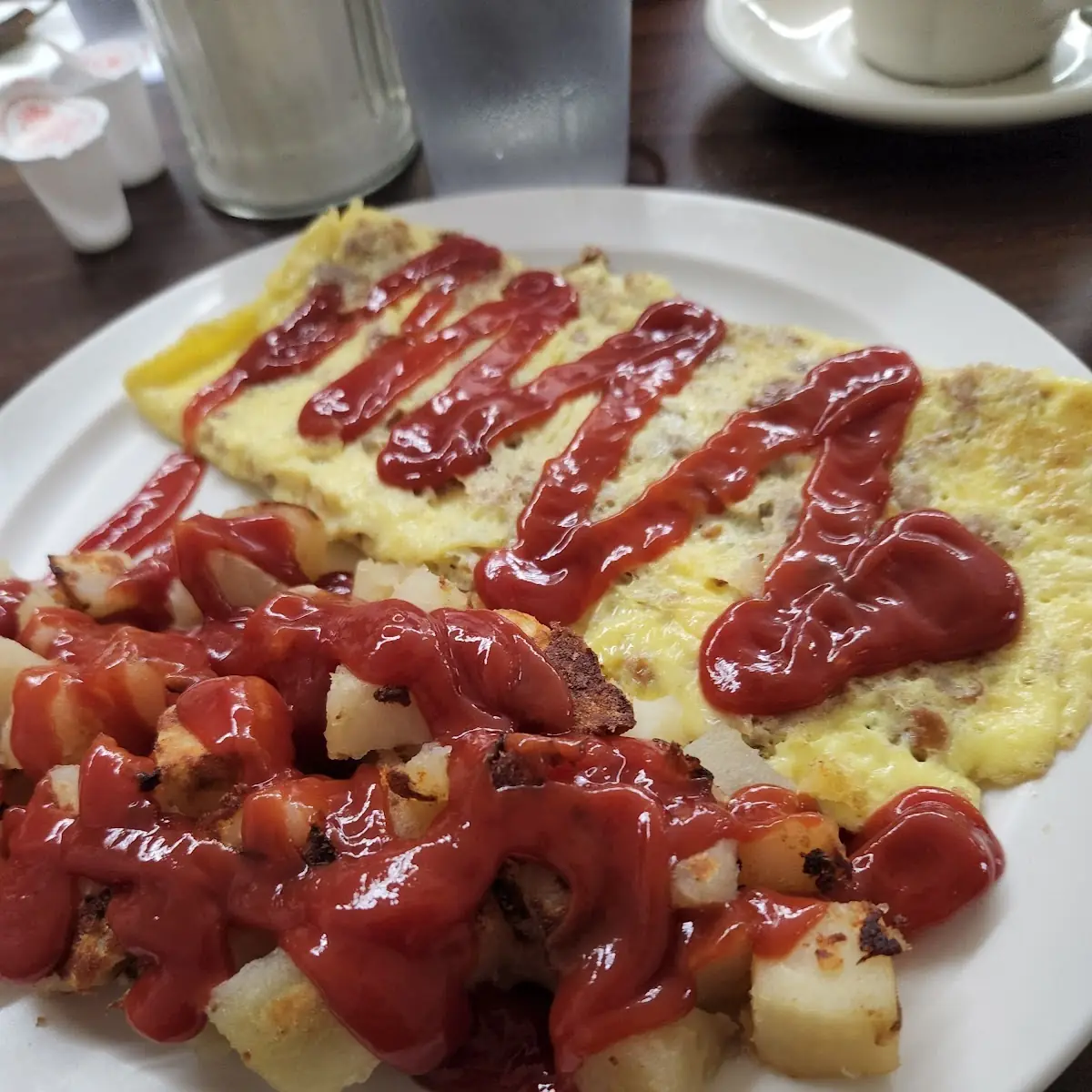 Sausage Omelette with Hash Browns
