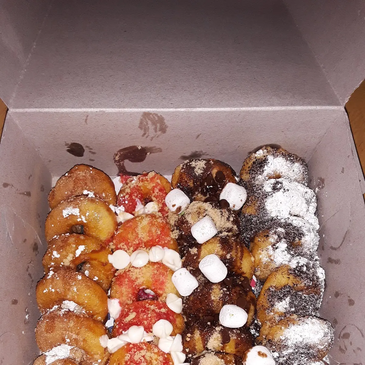 Hot Mini Donuts