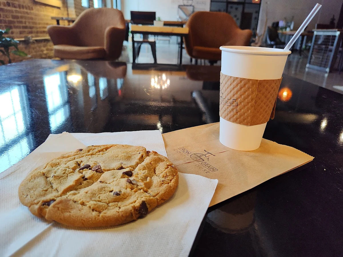 Chocolate Chip Cookie