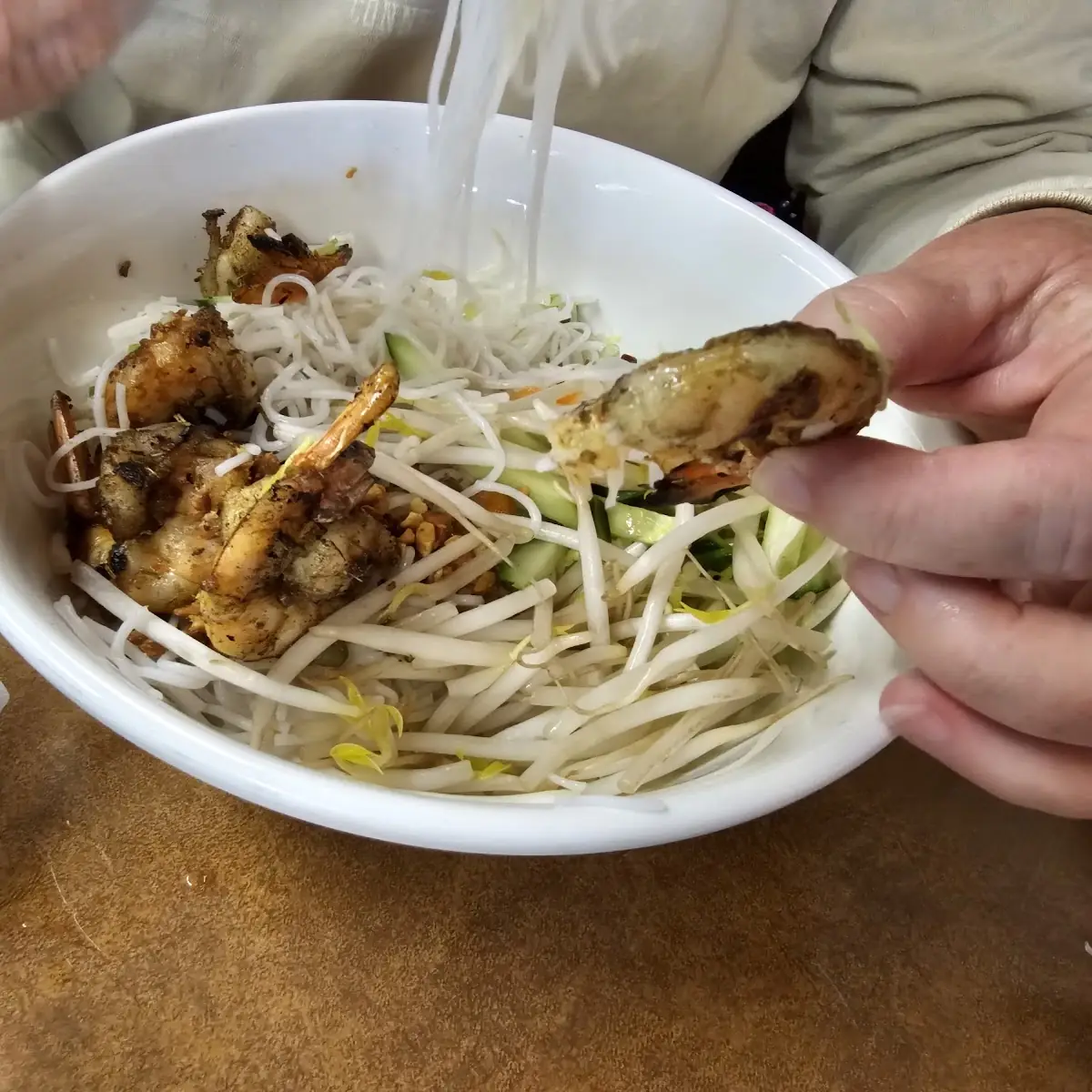 B4 Bun Tom Nu'o'ng