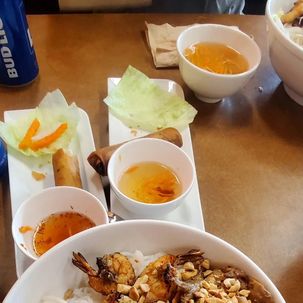 Bún Thịt Nướng Chả Giò