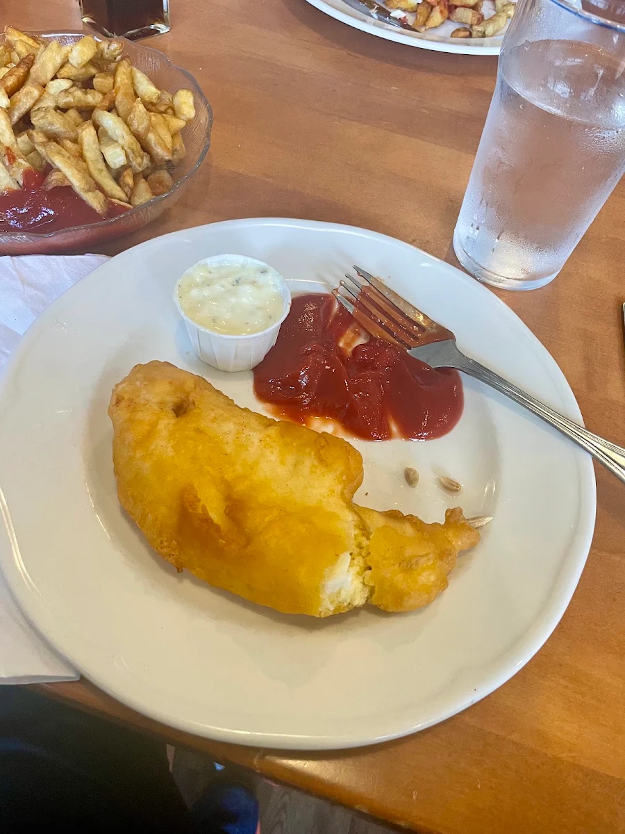 Fish and Tartar Sauce, Dave's Fish & Chips