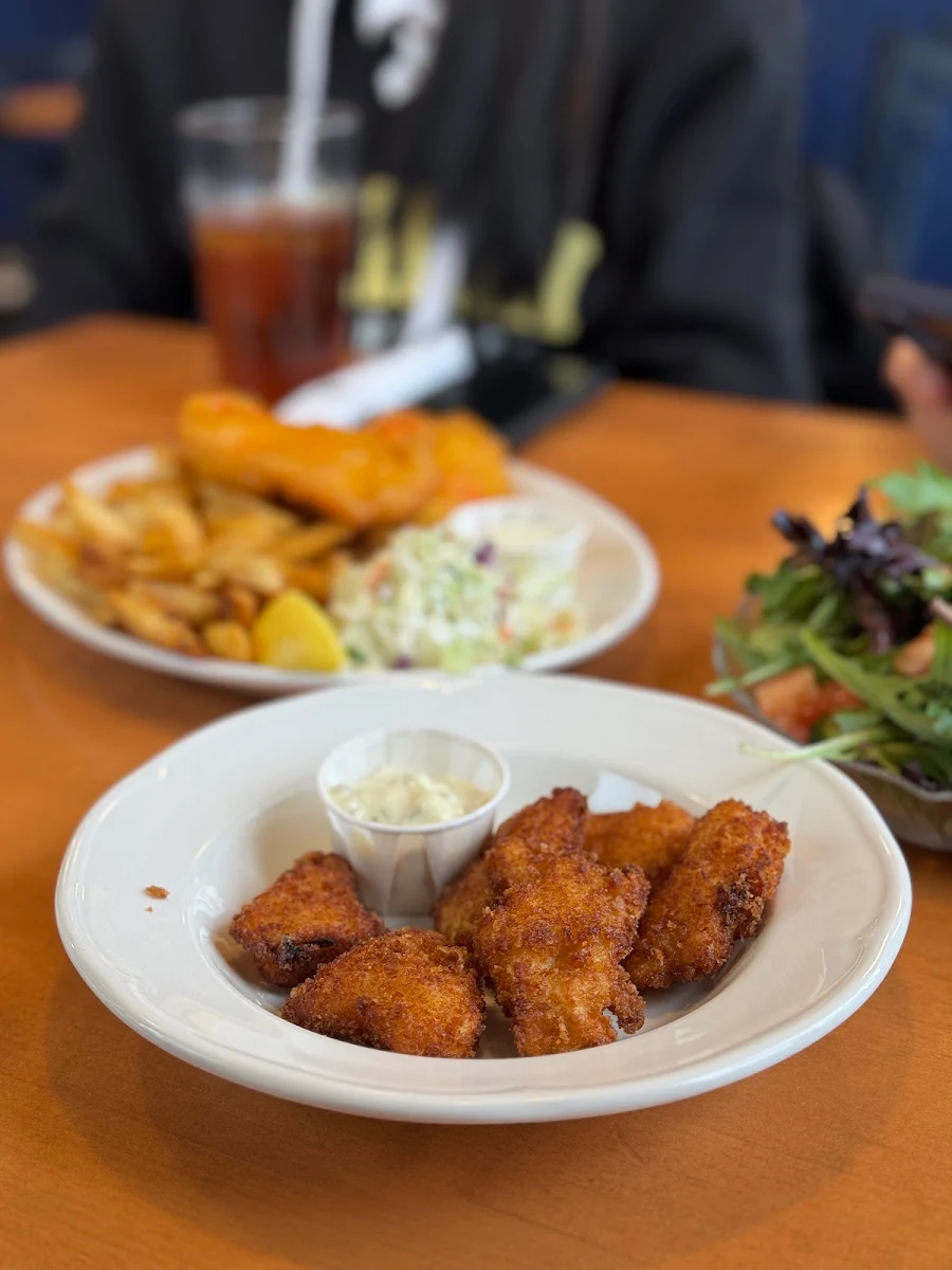 Halibut Nuggets, Dave's Fish & Chips
