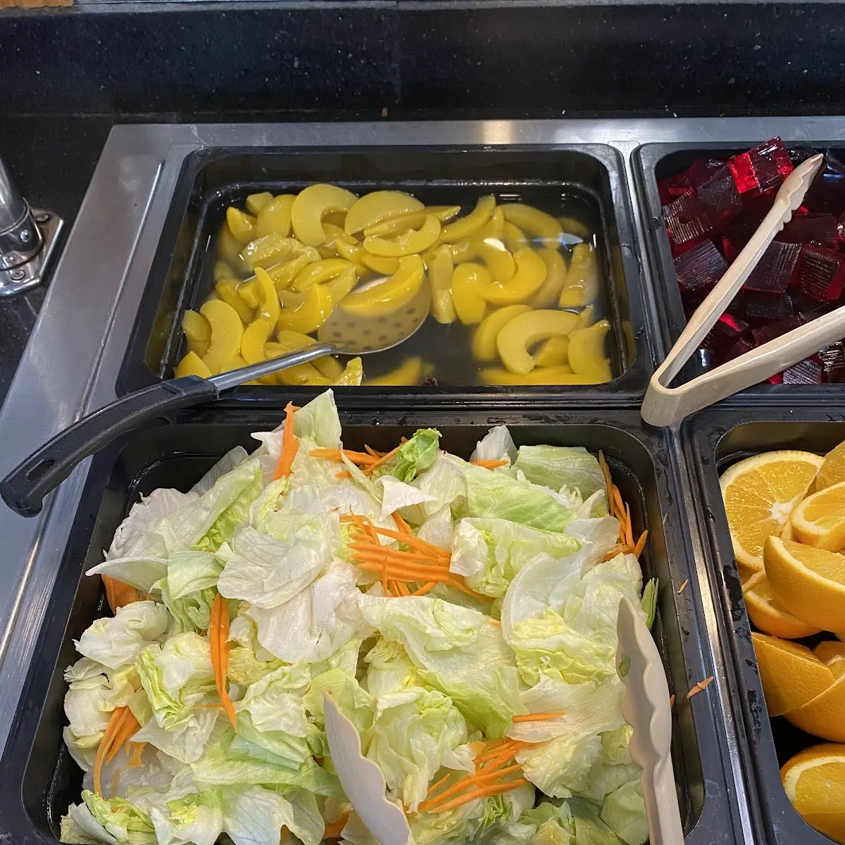 Peaches Salad