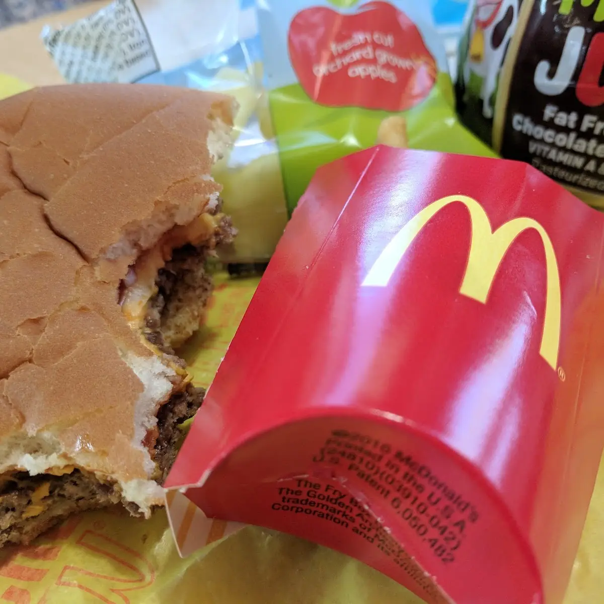 Hamburger Happy Meal
