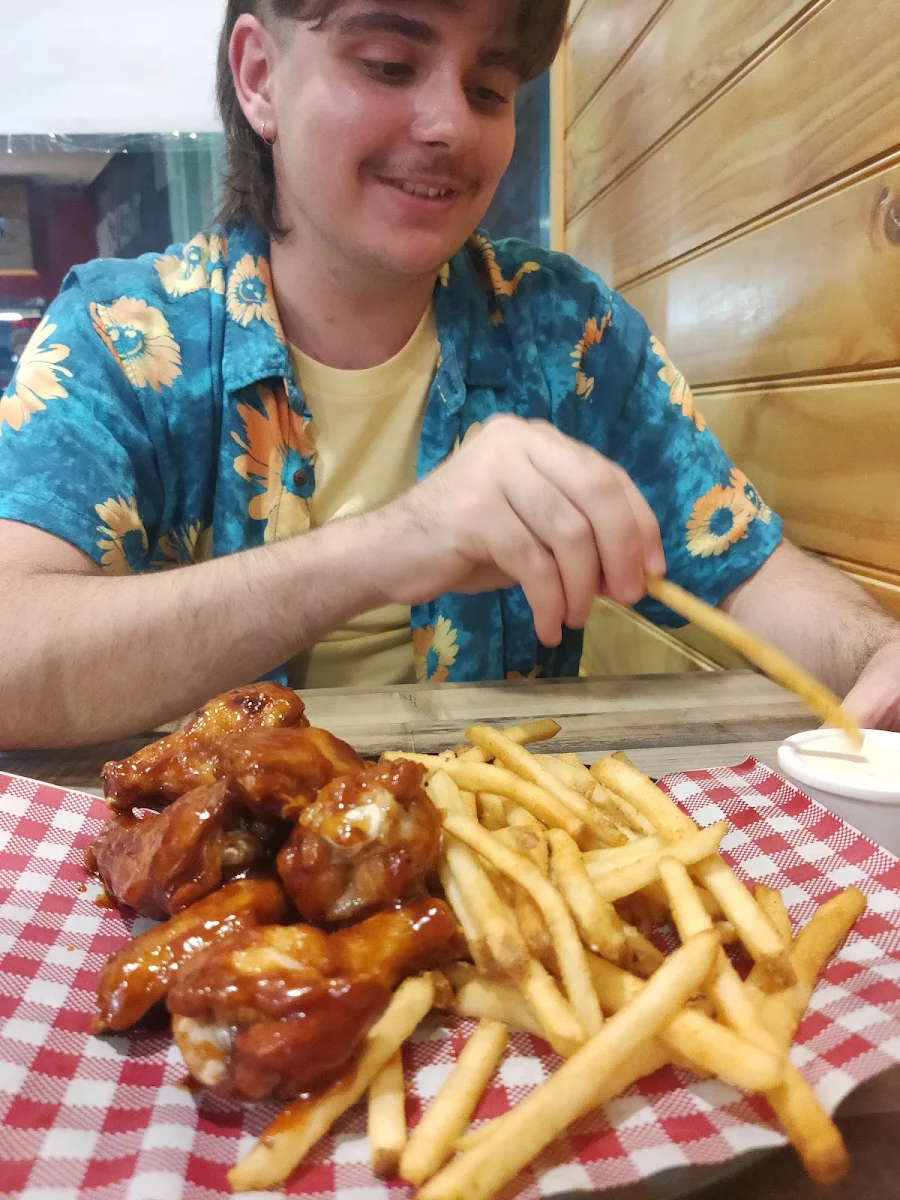 Stupid Hot Wings, Twelve Boar American BBQ (North Lakes)