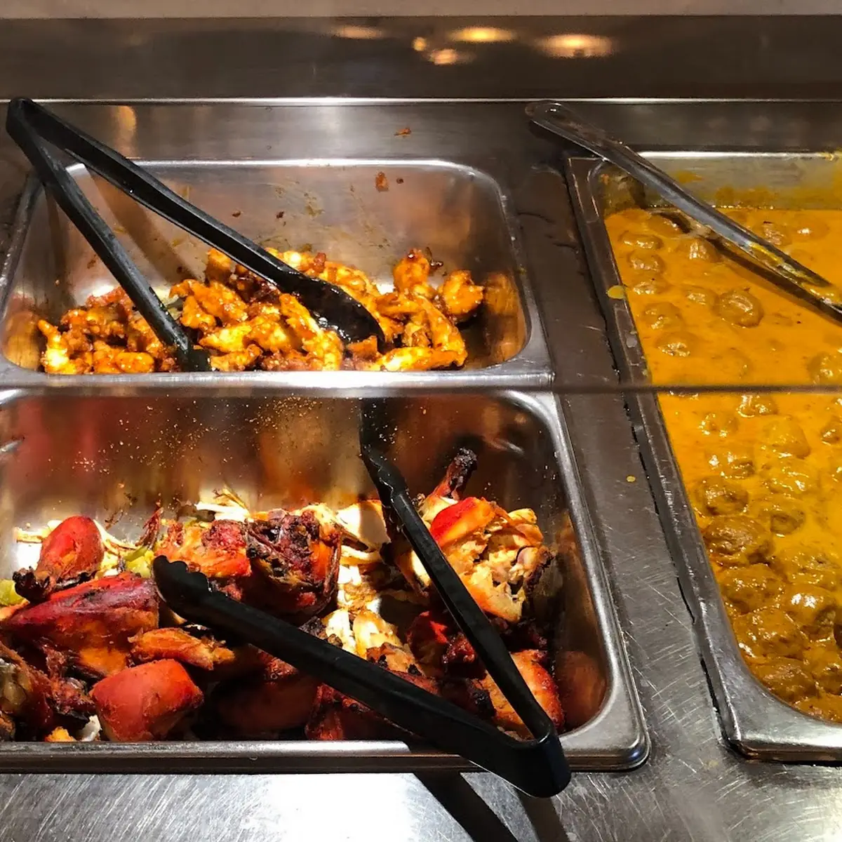 Buffet with Chicken Tandoori