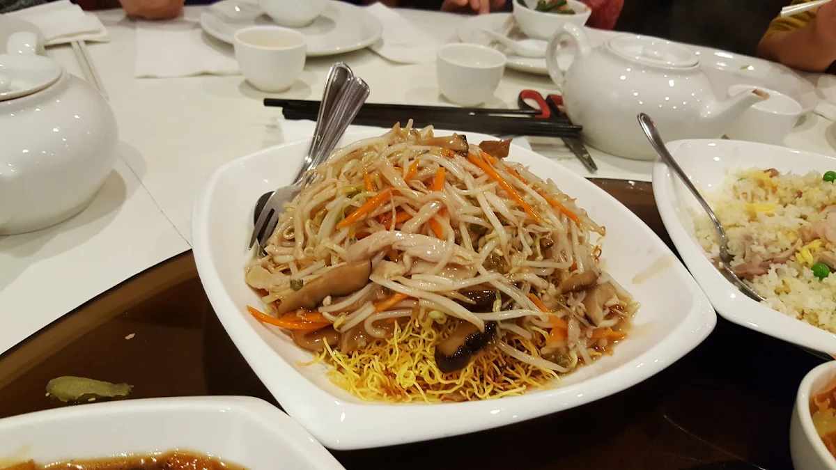 Fried Noodles, Signature Palace Restaurant Chinese food 中餐&汇鼎轩 火锅店 hot pot