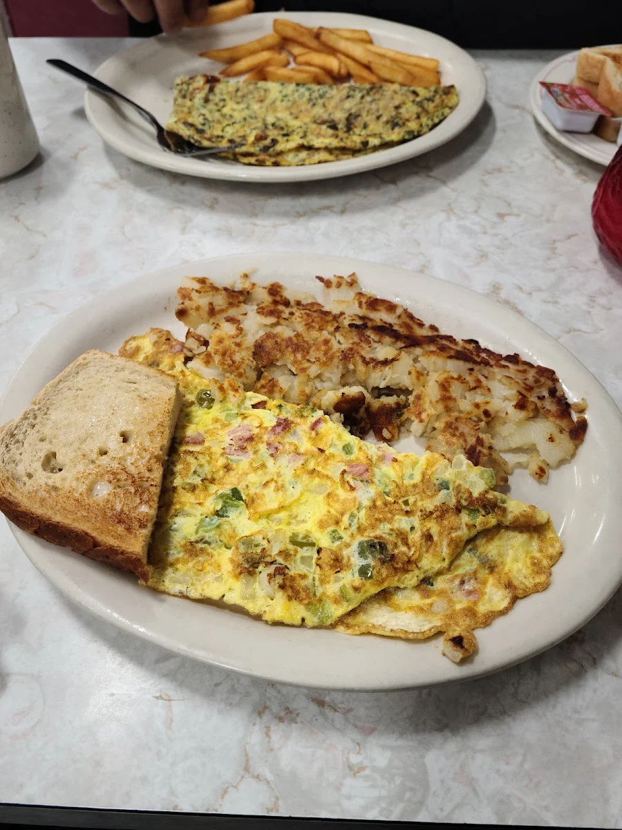 Western Omelet Breakfast Plate