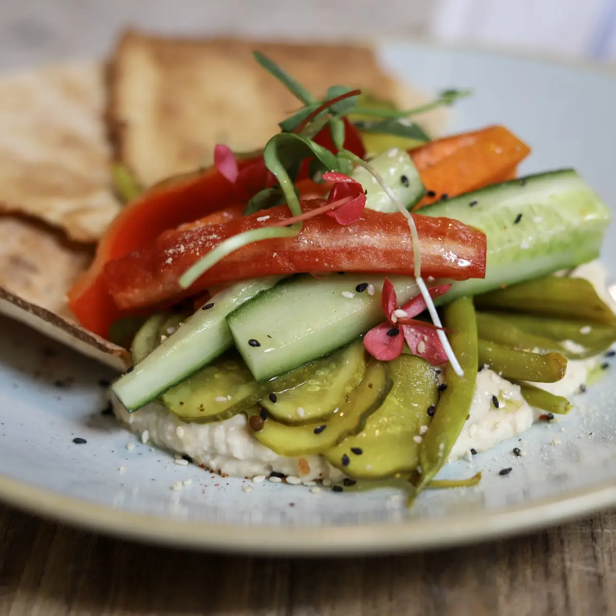 Hummus & Pickles