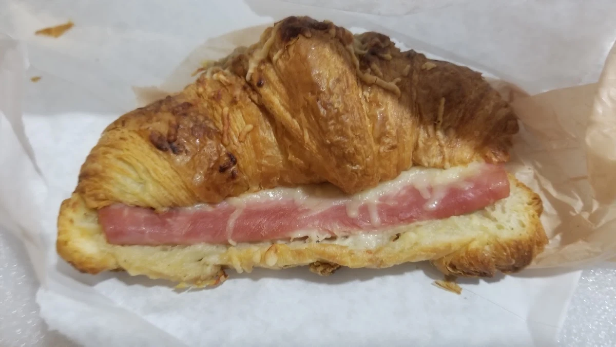 Ham & Cheese Croissant