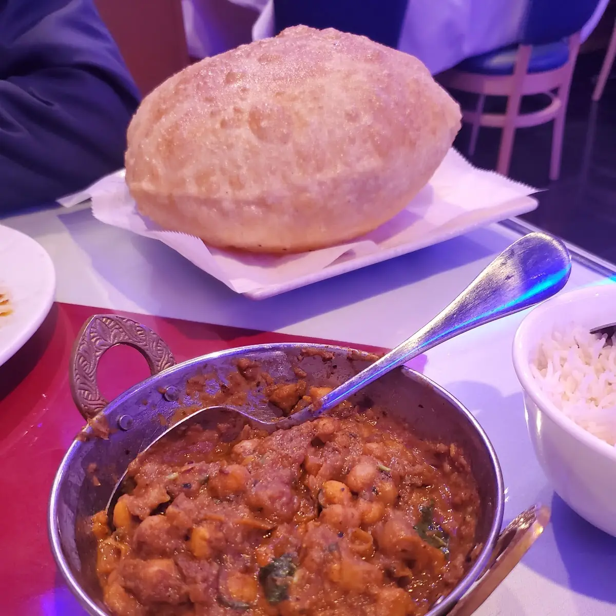 Chana Bhatura