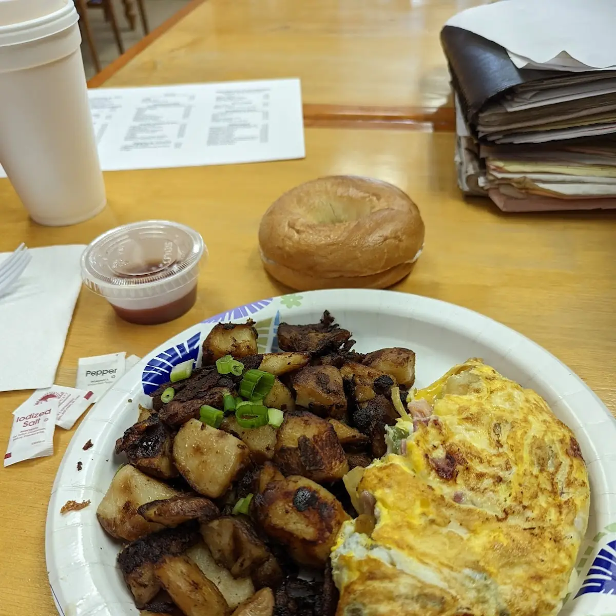 Western Omelette with Potatoes and Toast