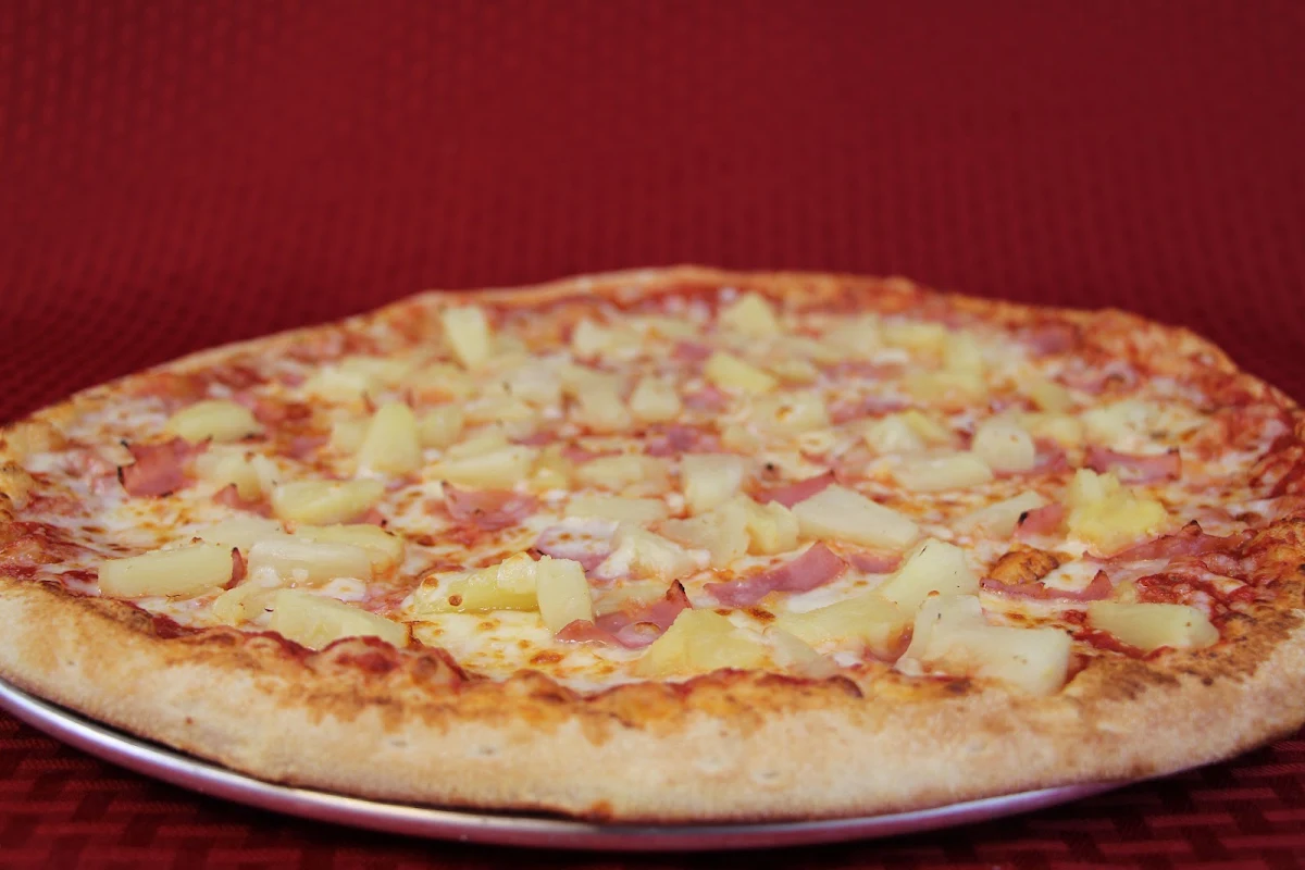 Hawaiian Pizza