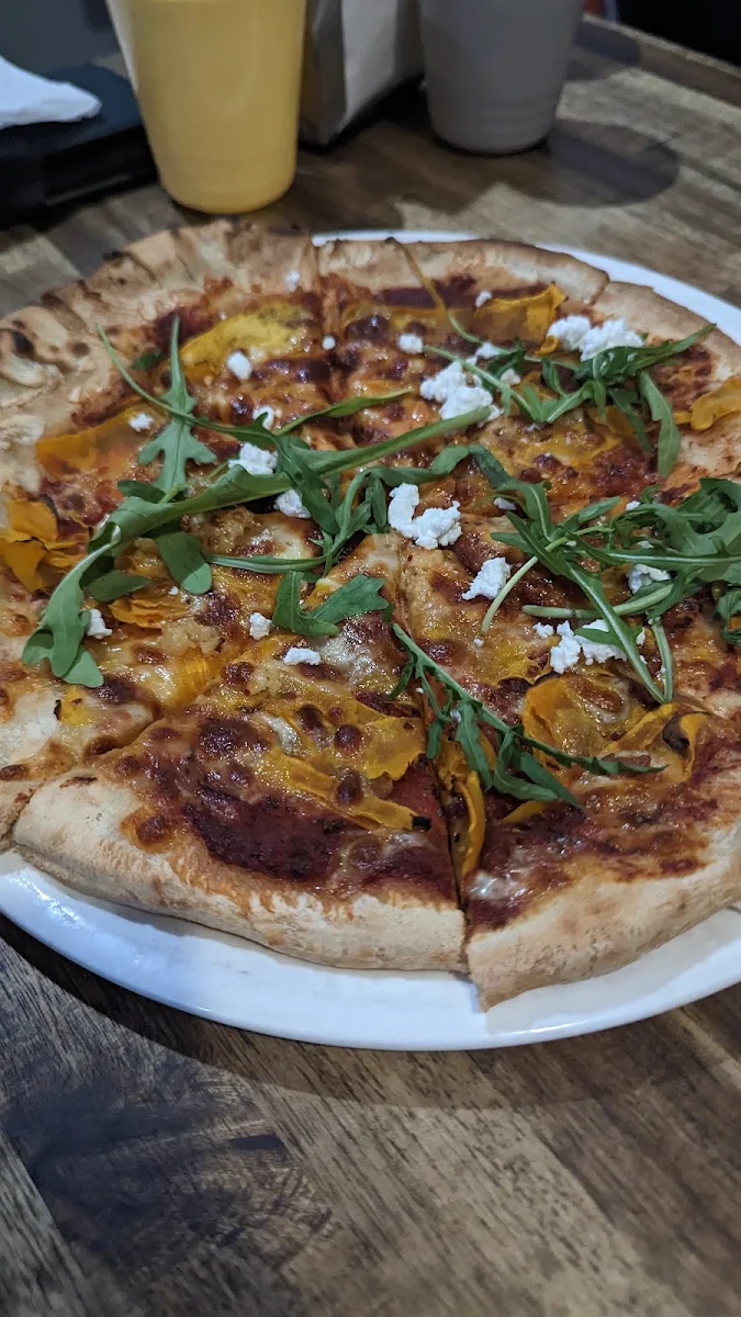 Pumpkin Fetta Pizza, Flume By The River