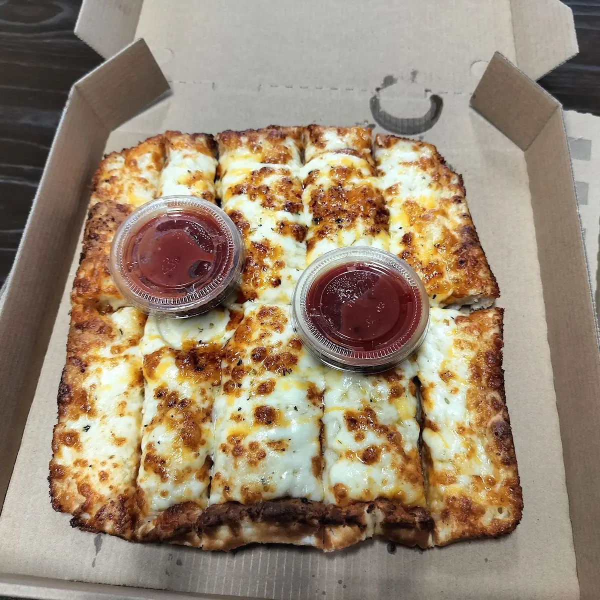 Deep Dish Cheezy Bread
