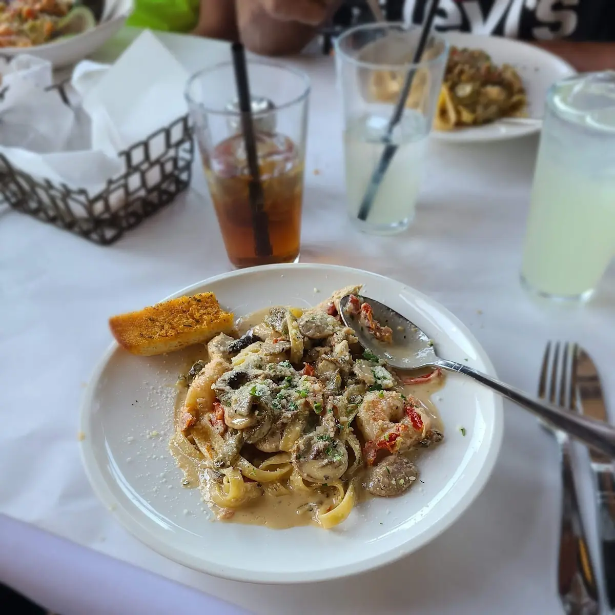 Crazy Alfredo Pasta